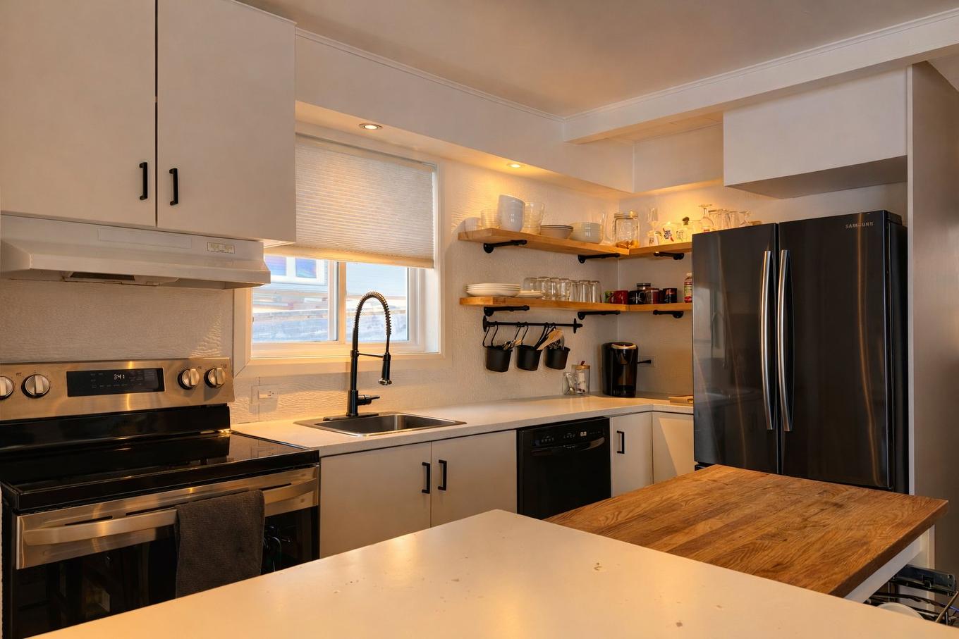 Cuisine - 365 Ch. Des Patriotes, Saint-Mathias-Sur-Richelieu, QC - Indoor Photo Showing Kitchen