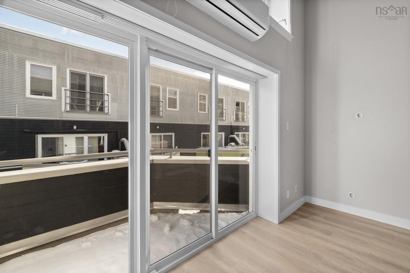 320 2116 Gottingen Street, Halifax Peninsula, NS