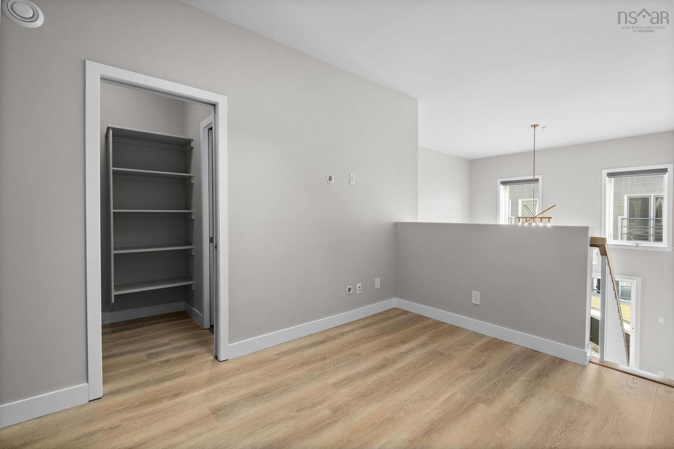 320 2116 Gottingen Street, Halifax Peninsula, NS