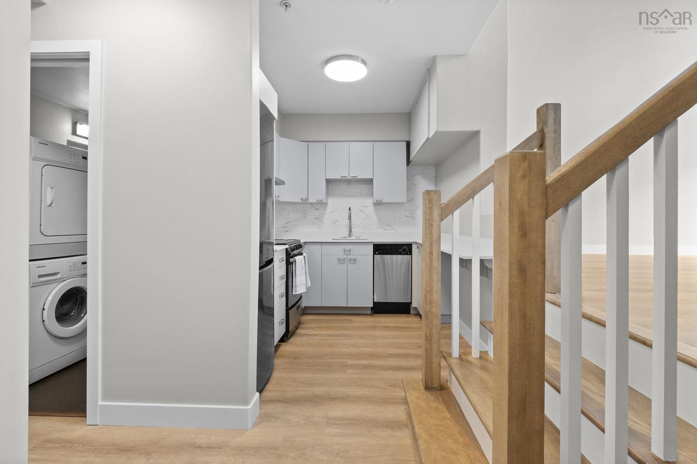 320 2116 Gottingen Street, Halifax Peninsula, NS