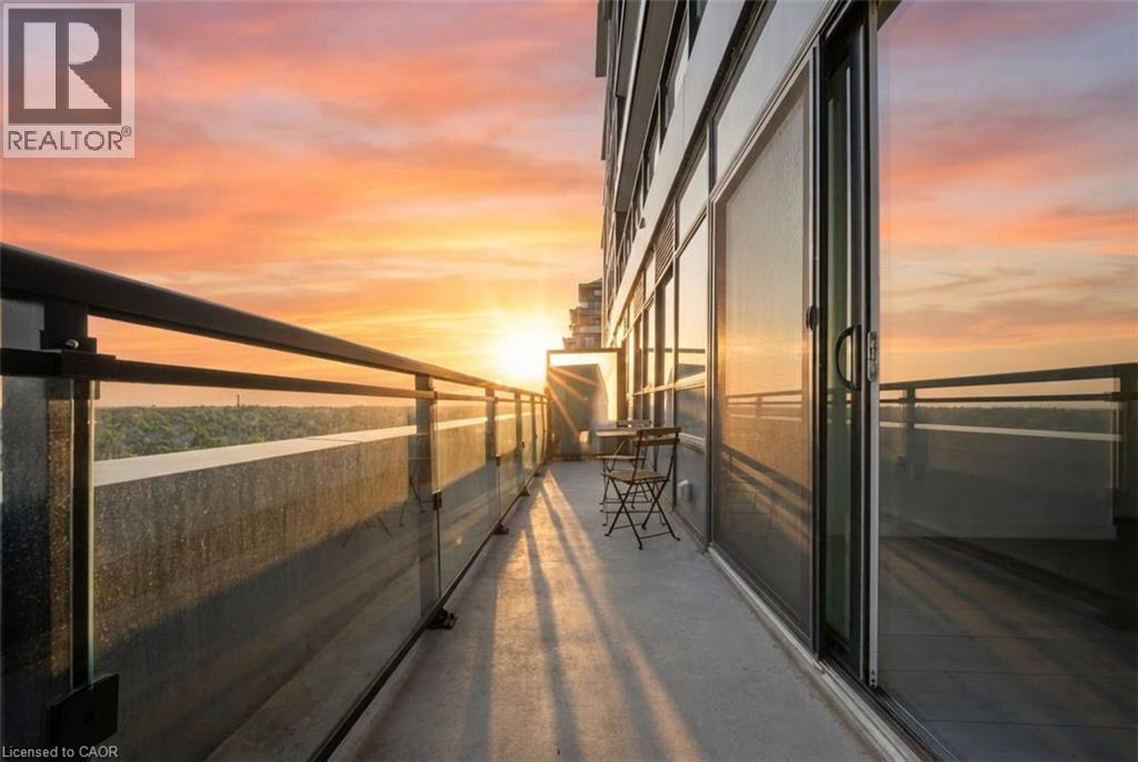 395 W Dundas Street W Unit# 414, Oakville, ON - Photo Showing Other Room With Body Of Water