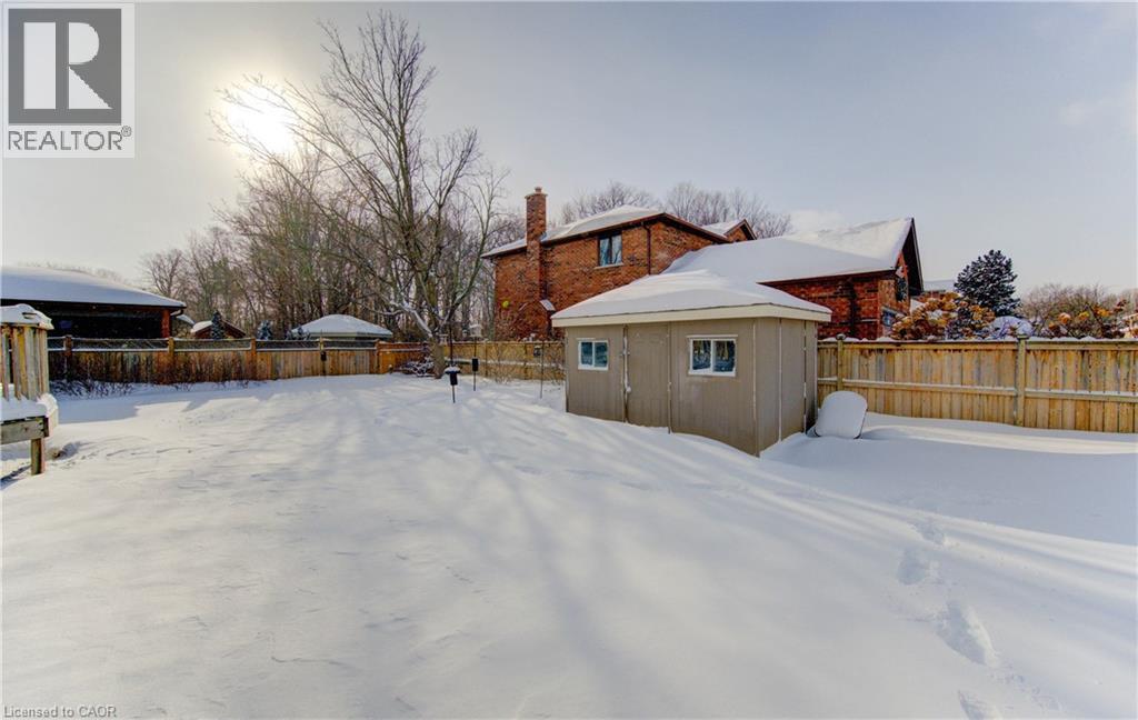 Space to play and garden shed - 593 Guildwood Place, Waterloo, ON - Outdoor