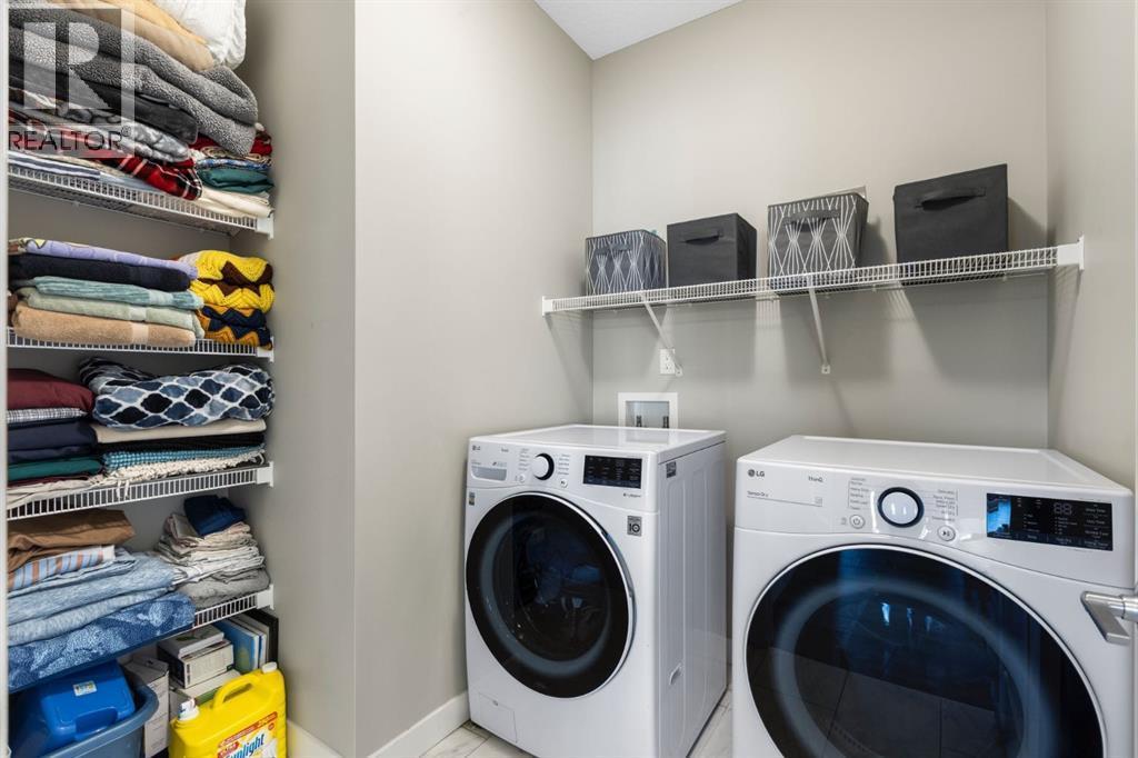 86 Bayview Circle Sw, Airdrie, AB - Indoor Photo Showing Laundry Room