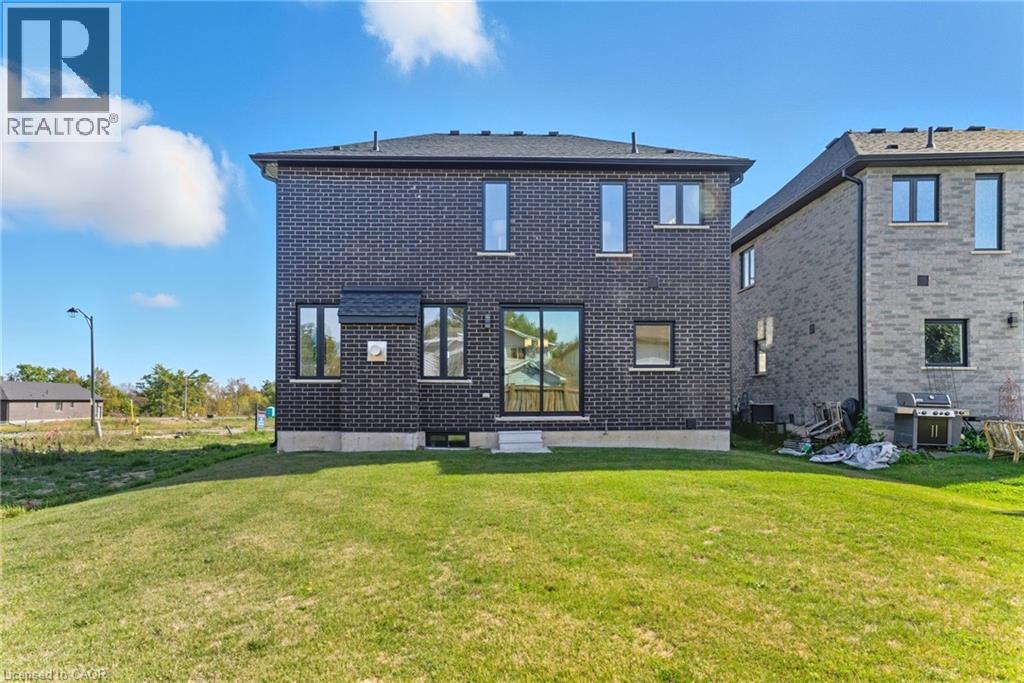 161 Pike Creek Drive, Cayuga, ON - Outdoor