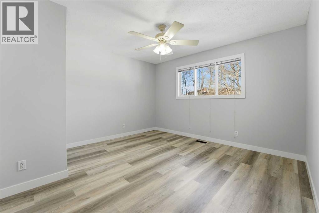Second bedroom - 4 Pardue Close, Red Deer, AB - Indoor Photo Showing Other Room