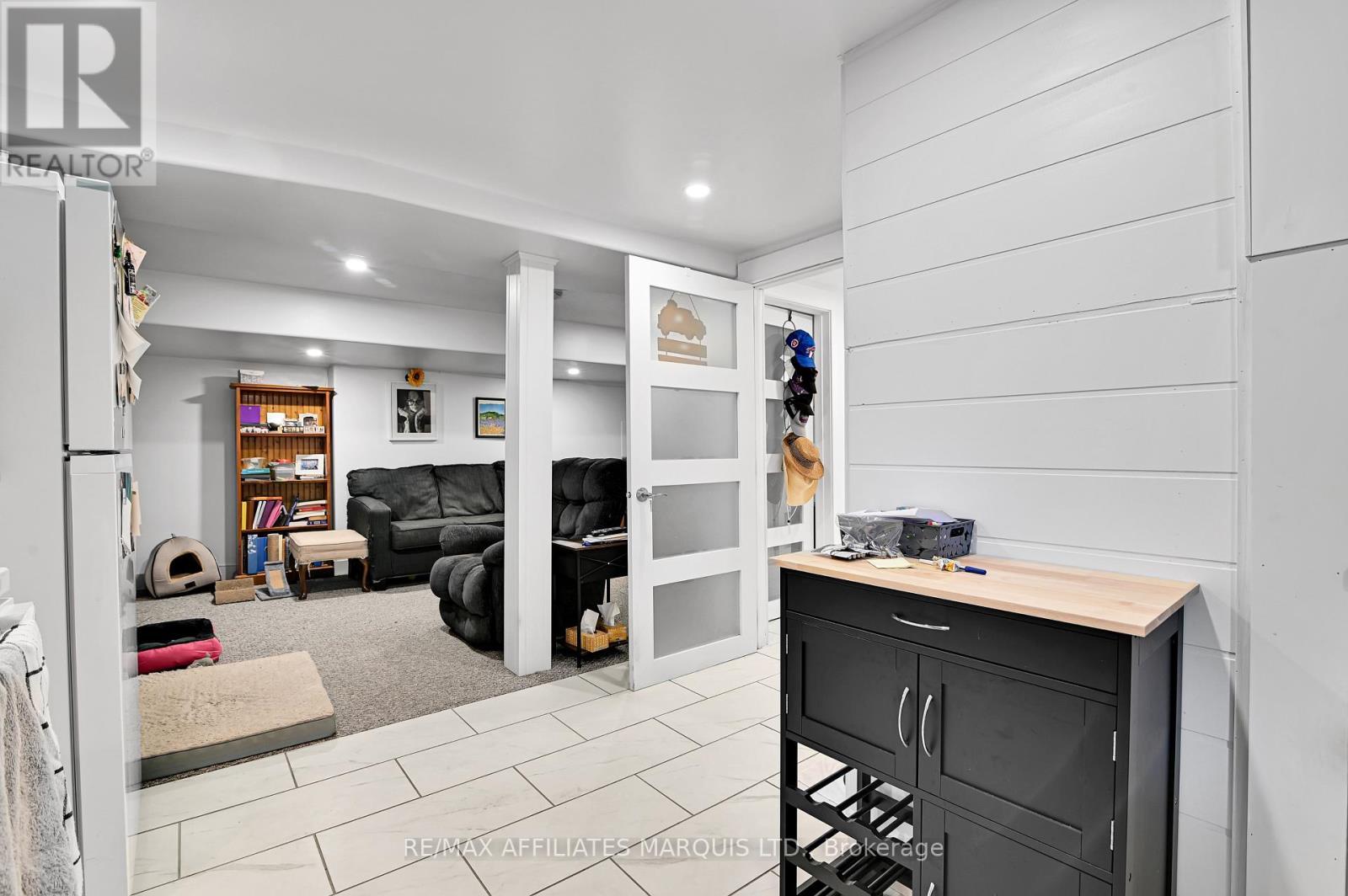 1006 Second Street E, Cornwall, ON - Indoor