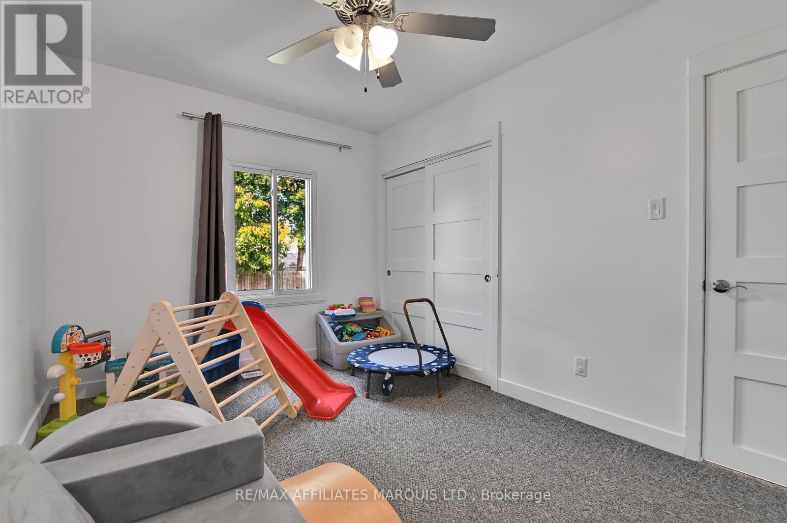 1006 Second Street E, Cornwall, ON - Indoor