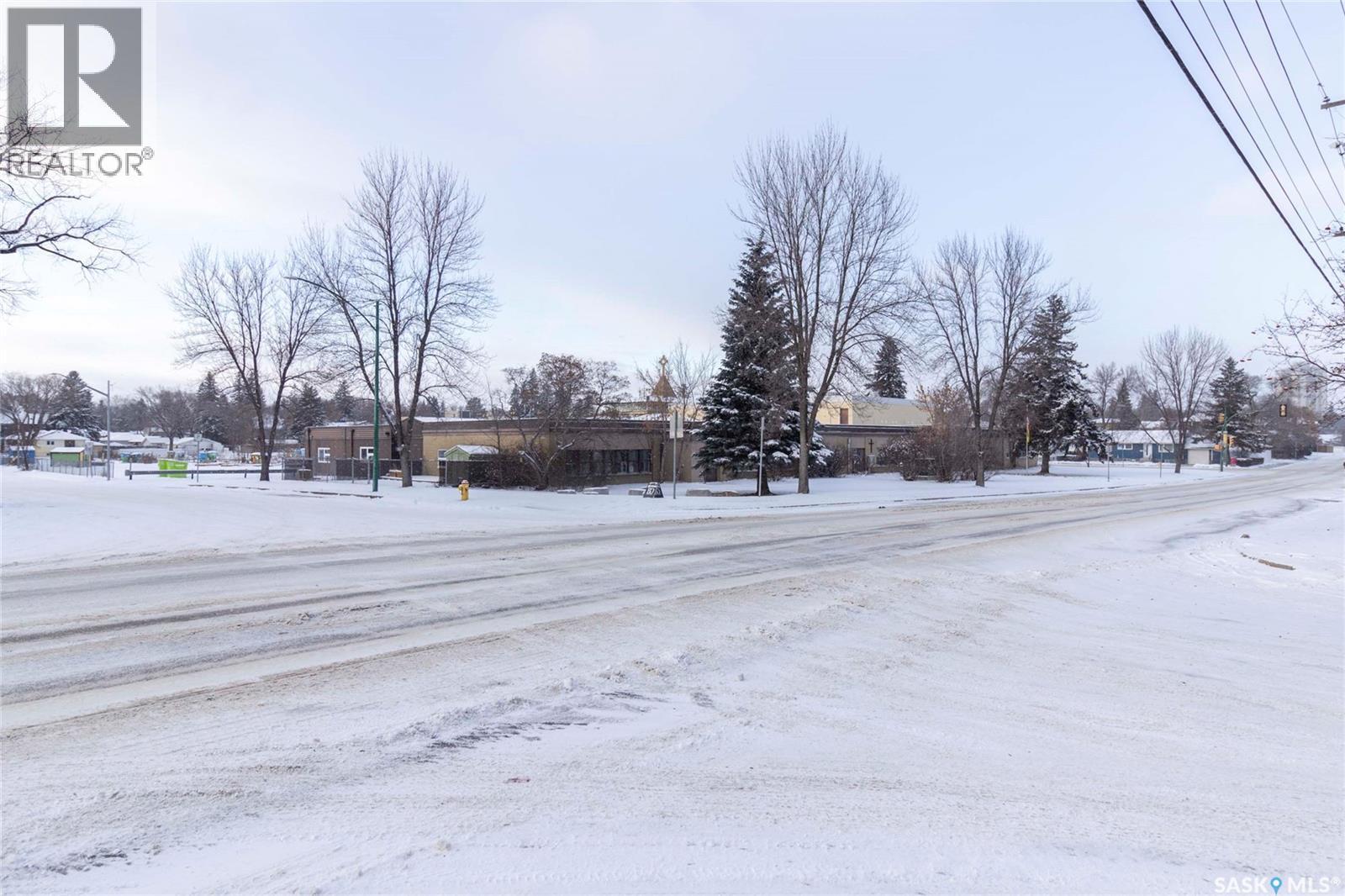 1302 11Th Street E, Saskatoon, SK - Outdoor With View
