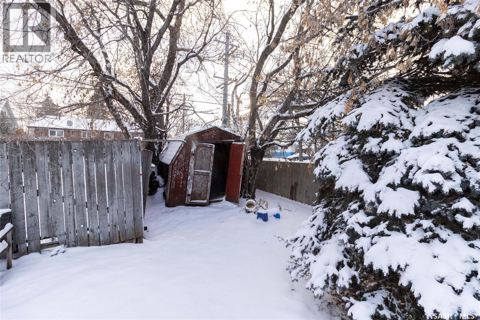 1302 11Th Street E, Saskatoon, SK - Outdoor