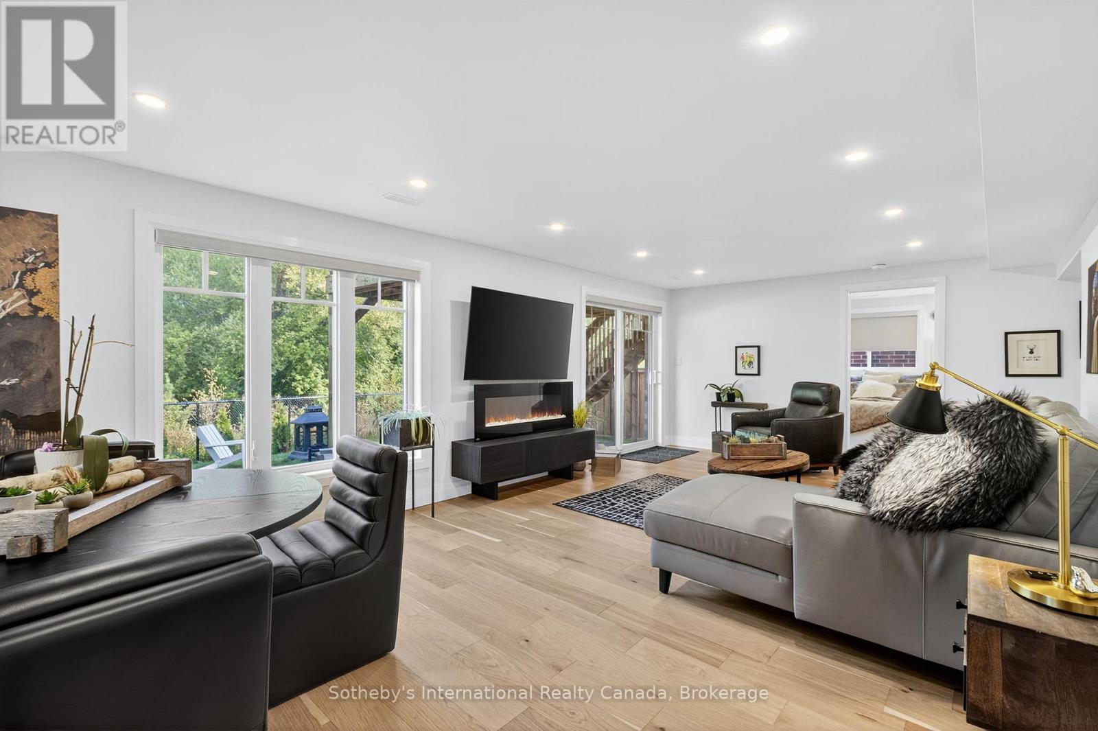 Bright lower level w/tons of pot lights - 150 Plewes Drive, Collingwood, ON - Indoor Photo Showing Living Room