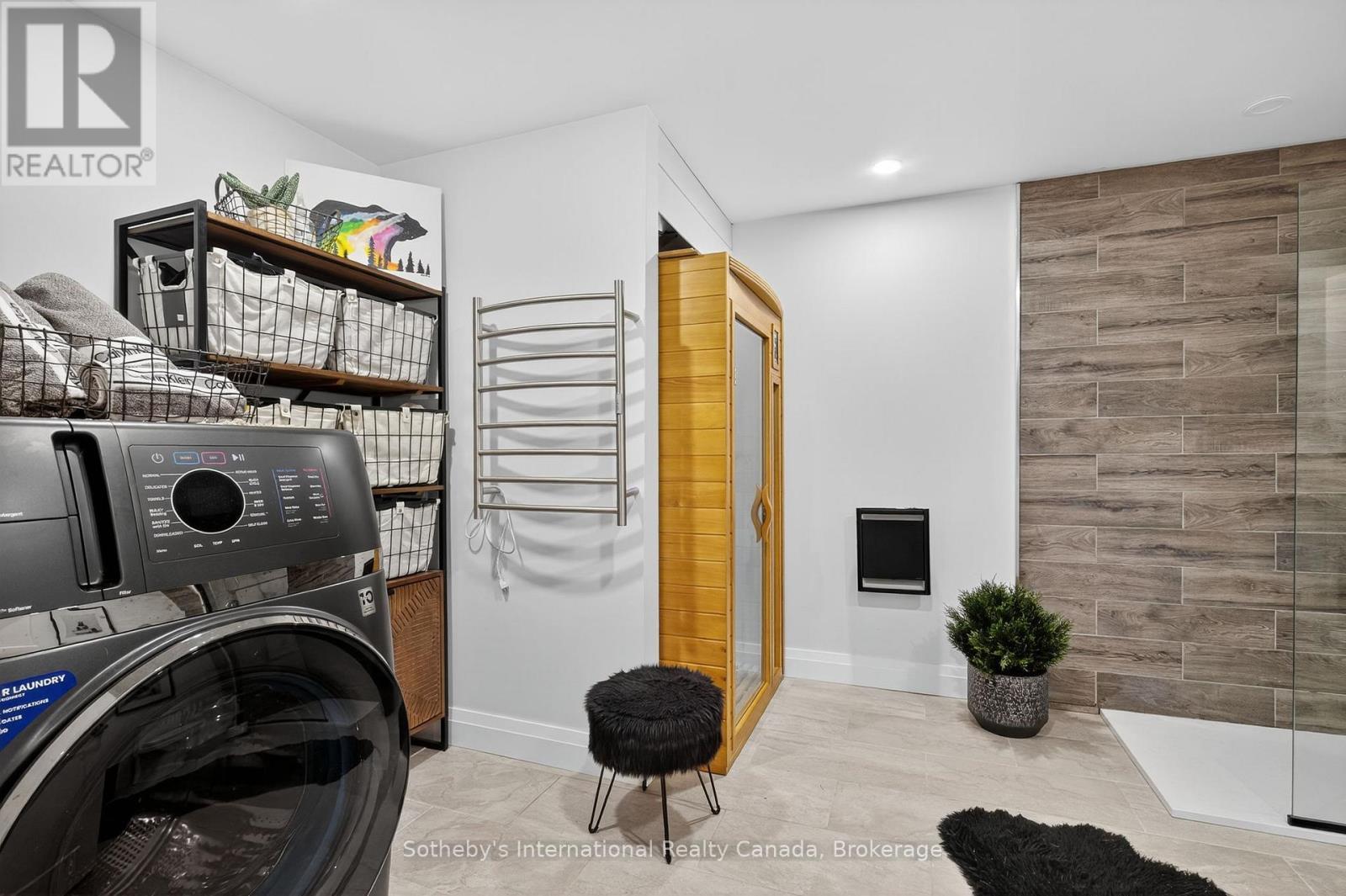 Lower level bathroom - 150 Plewes Drive, Collingwood, ON - Indoor Photo Showing Laundry Room