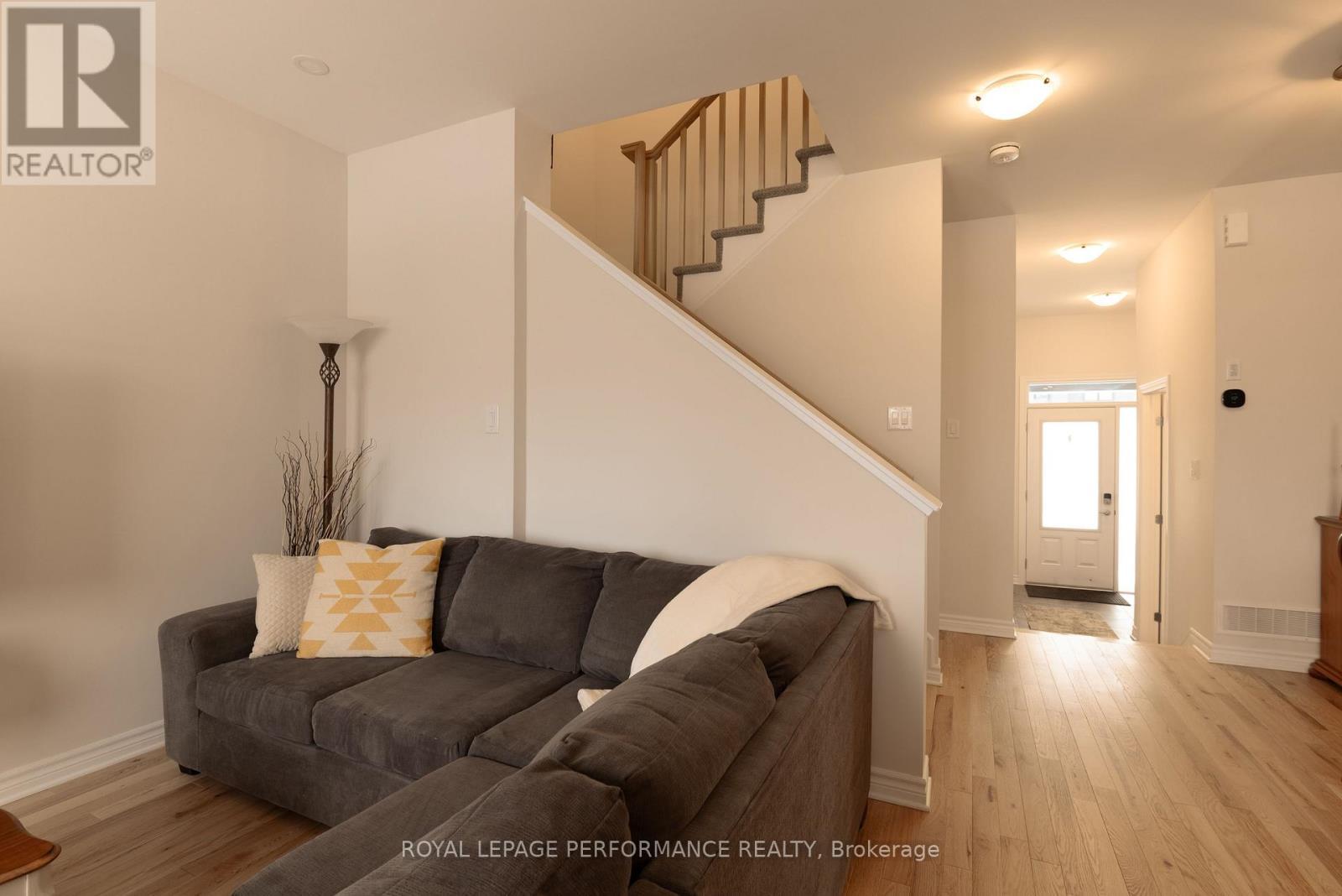 714 Petanque Crescent, Ottawa, ON - Indoor Photo Showing Other Room