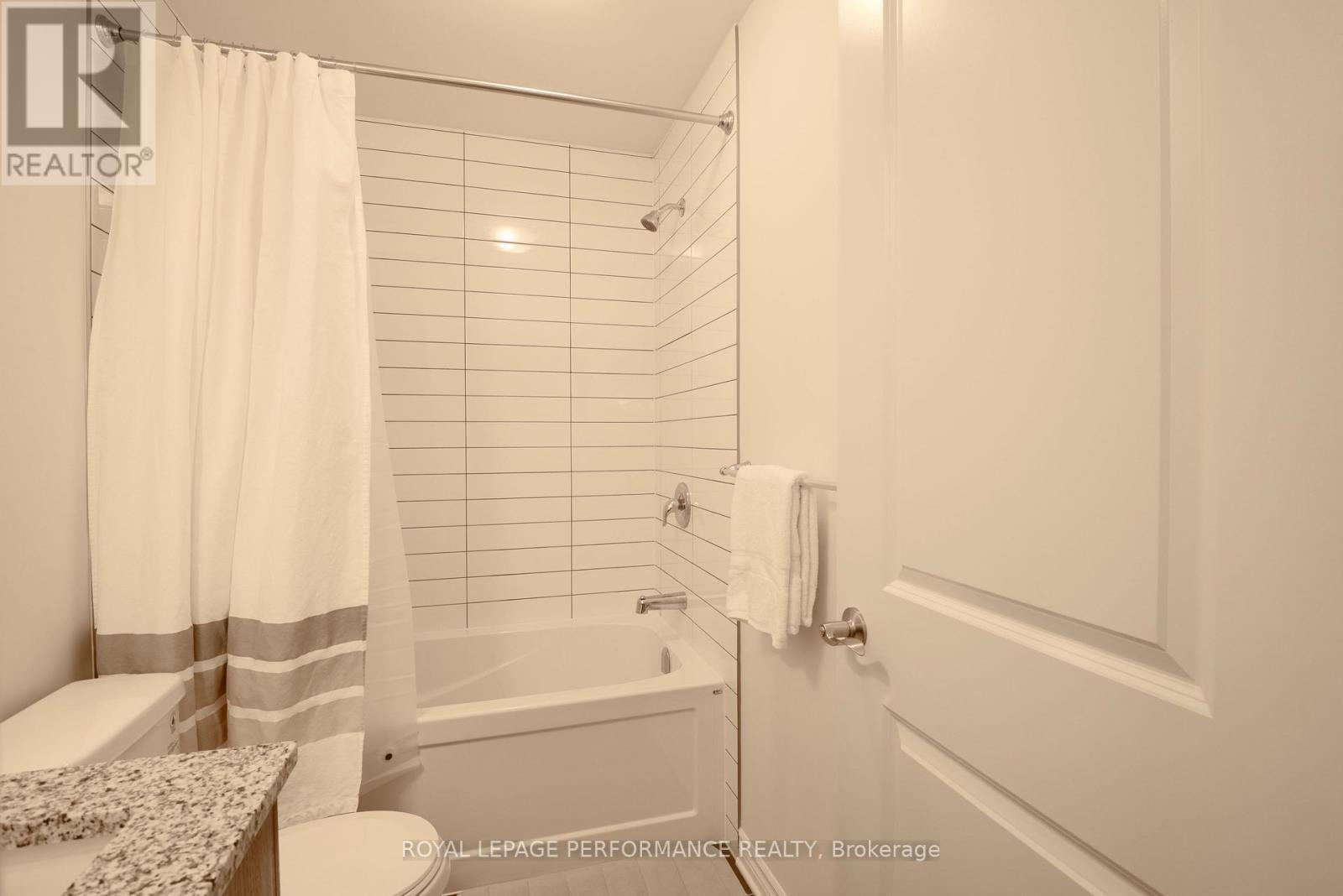 714 Petanque Crescent, Ottawa, ON - Indoor Photo Showing Bathroom