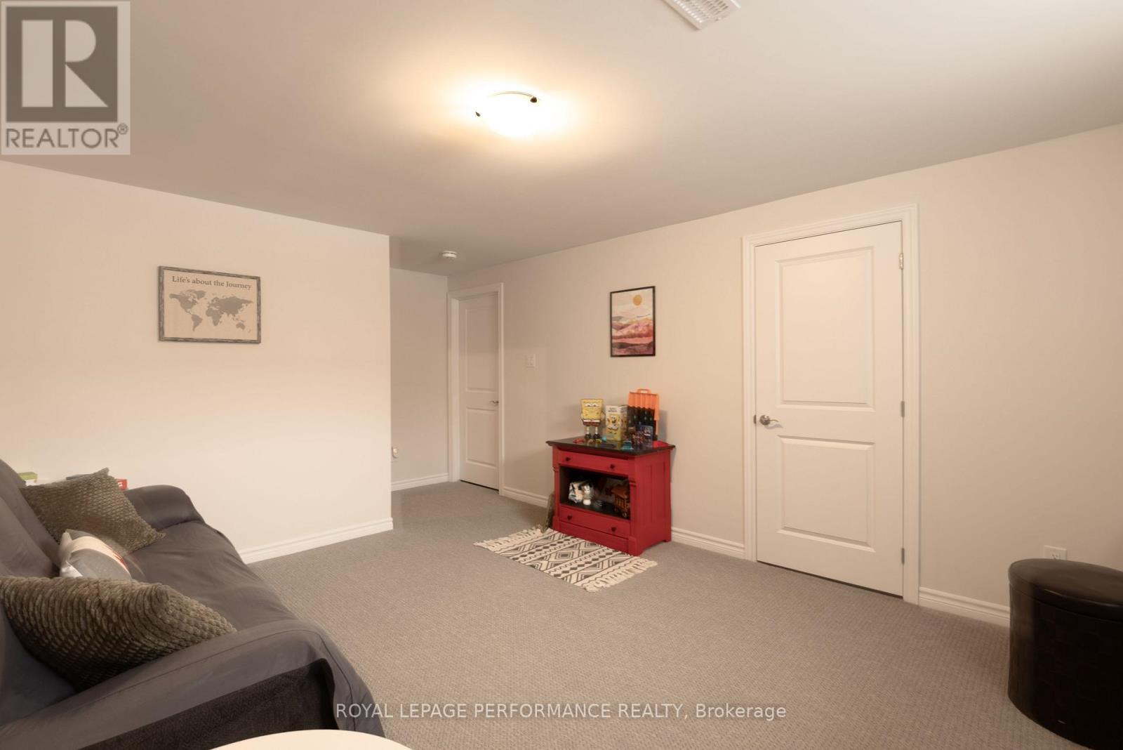 714 Petanque Crescent, Ottawa, ON - Indoor