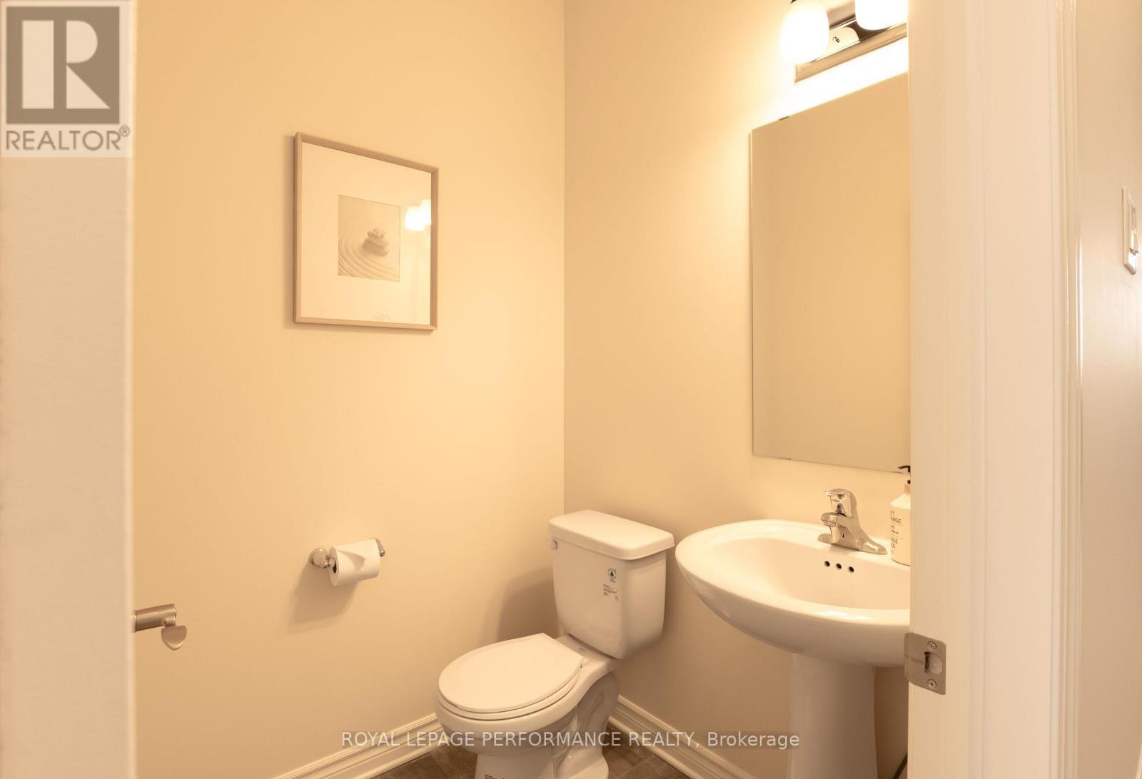 714 Petanque Crescent, Ottawa, ON - Indoor Photo Showing Bathroom