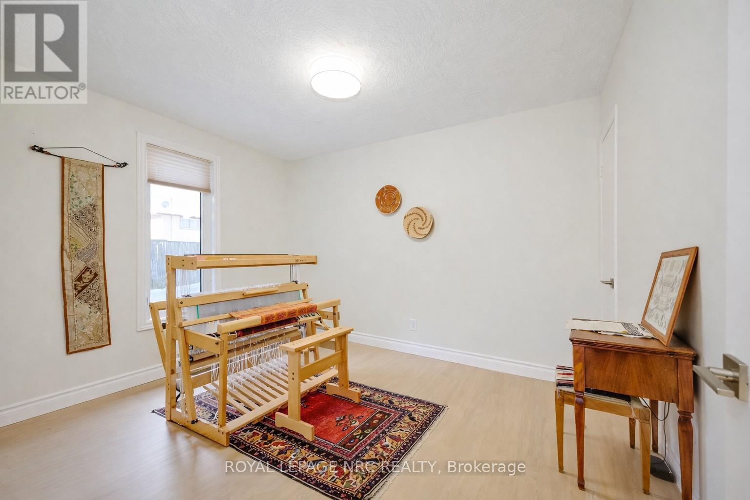 8143 Sarah Street, Niagara Falls (Chippawa), ON - Indoor Photo Showing Other Room