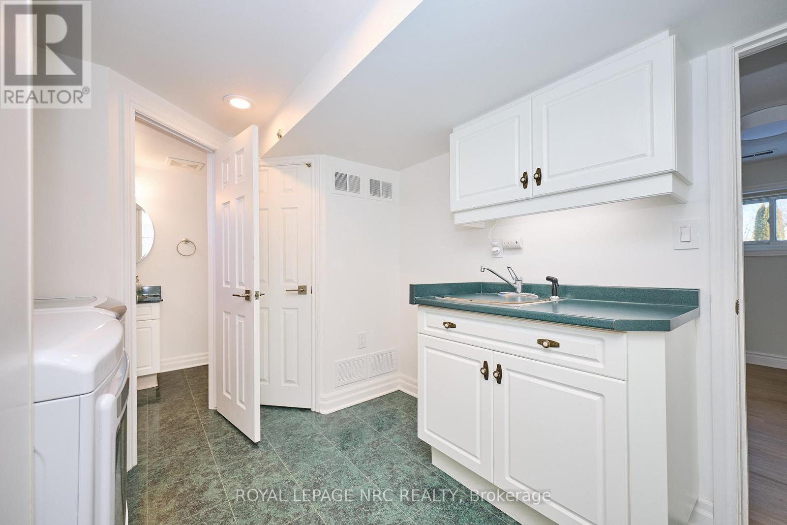 8143 Sarah Street, Niagara Falls (Chippawa), ON - Indoor