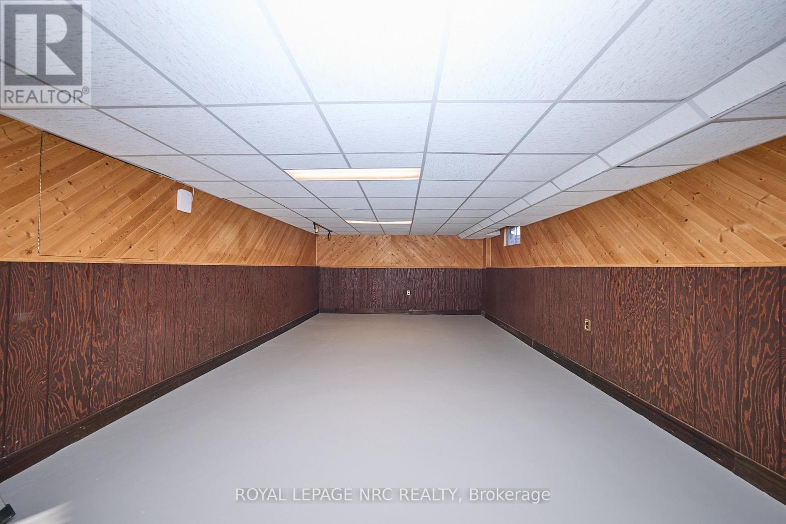 8143 Sarah Street, Niagara Falls (Chippawa), ON - Indoor Photo Showing Other Room