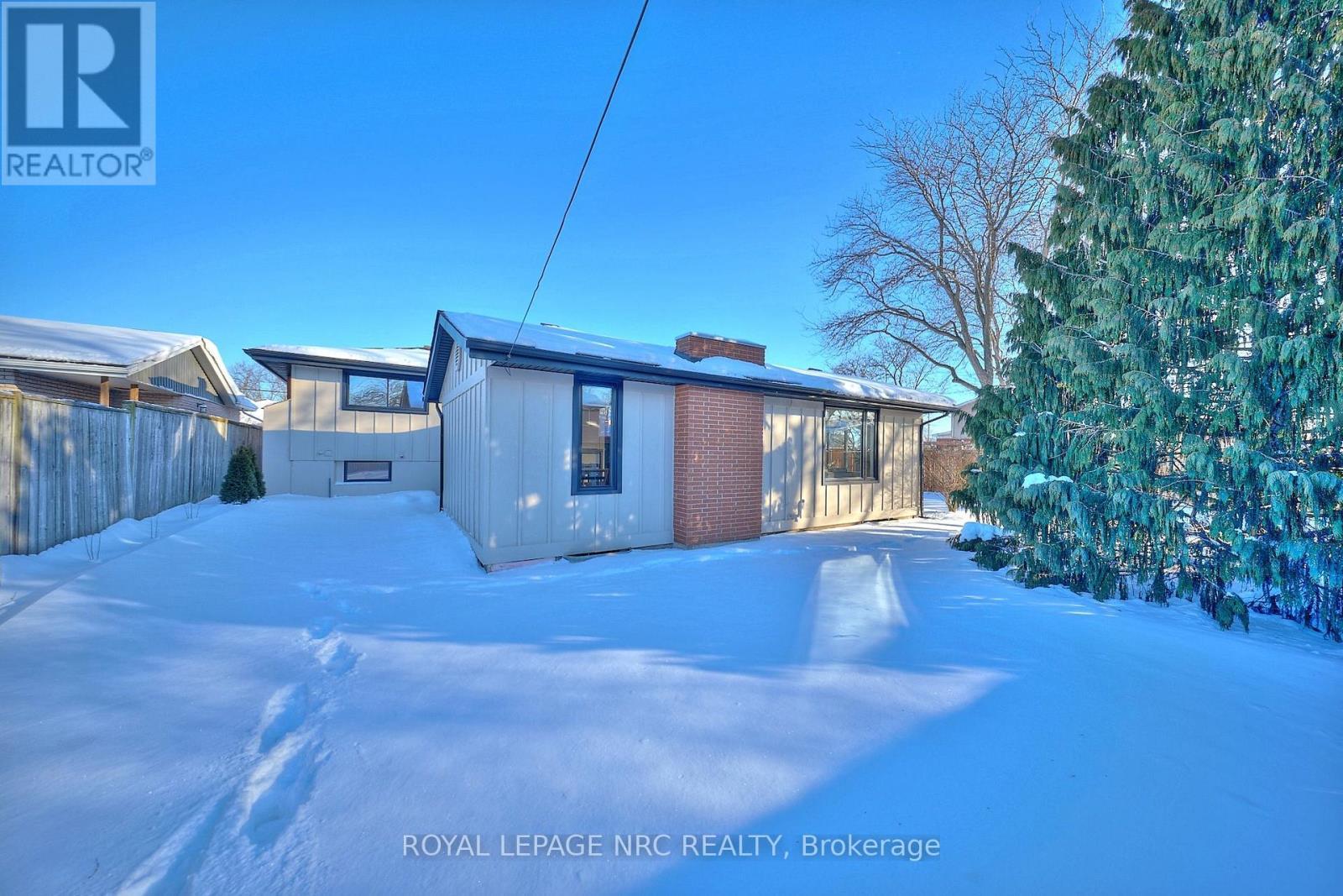 8143 Sarah Street, Niagara Falls (Chippawa), ON - Outdoor