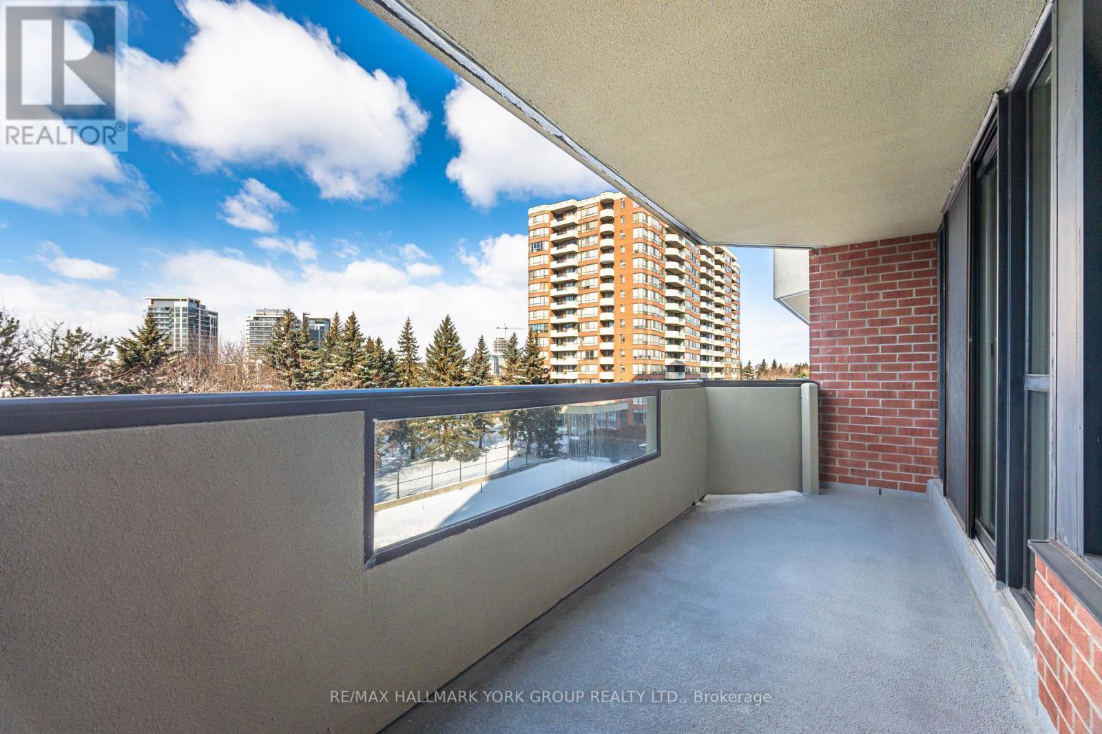 406 - 100 Observatory Lane, Richmond Hill, ON - Outdoor With Balcony With Exterior
