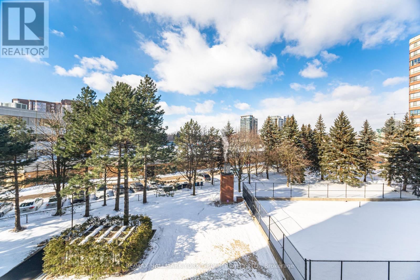 406 - 100 Observatory Lane, Richmond Hill, ON - Outdoor With View