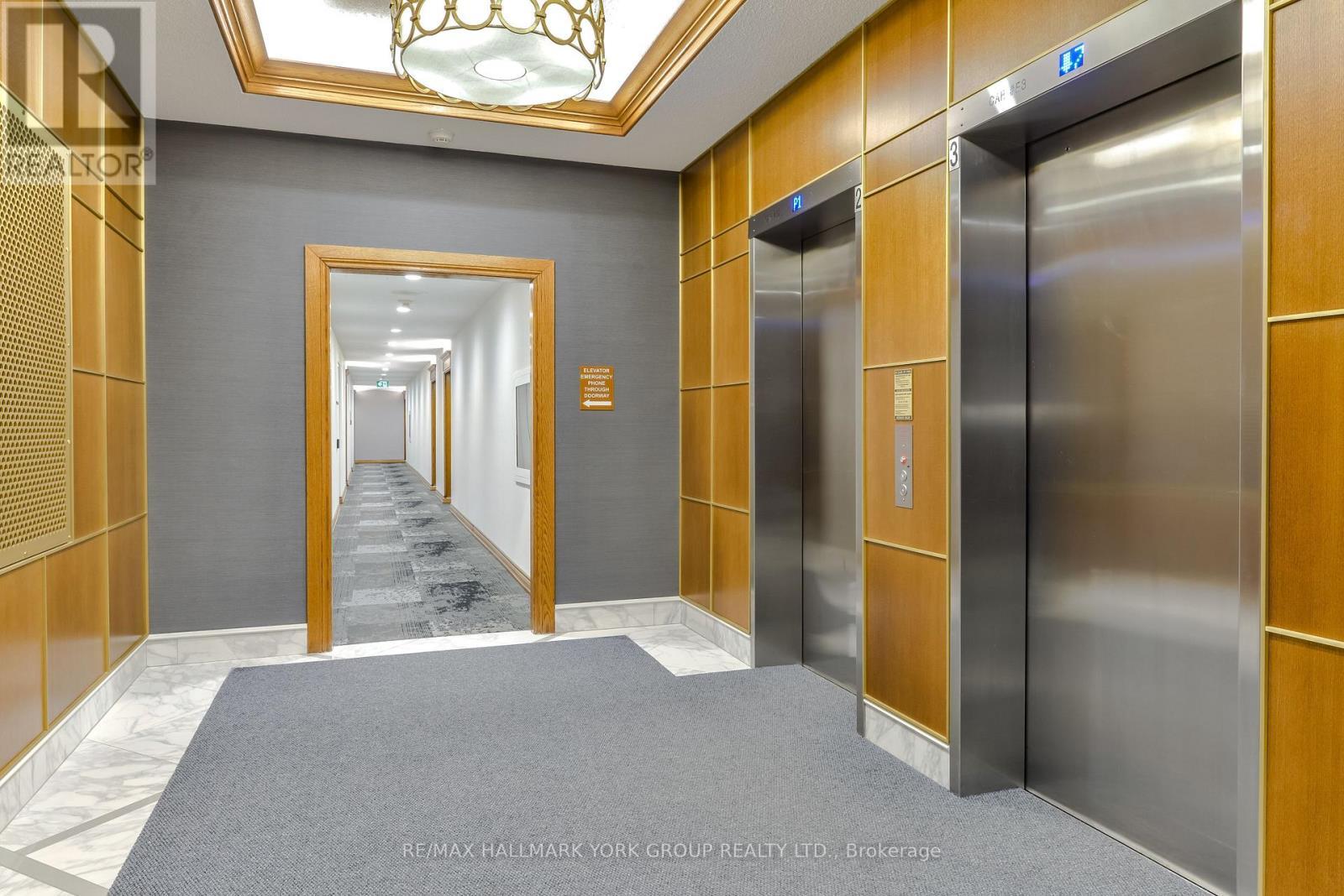 406 - 100 Observatory Lane, Richmond Hill, ON - Photo Showing Other Room