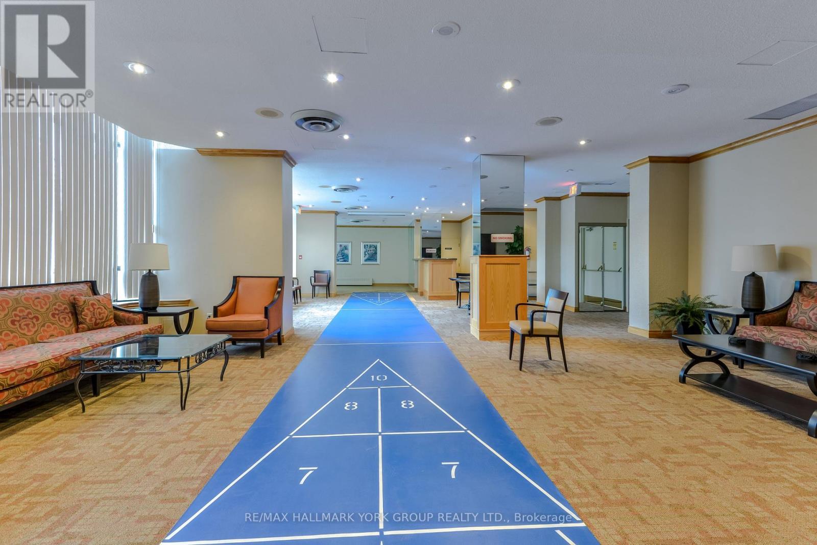 406 - 100 Observatory Lane, Richmond Hill, ON - Indoor