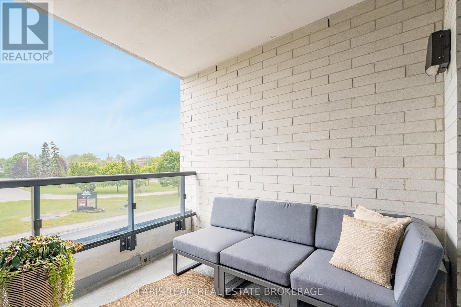 209 - 31 Huron Street, Collingwood, ON - Outdoor With Exterior