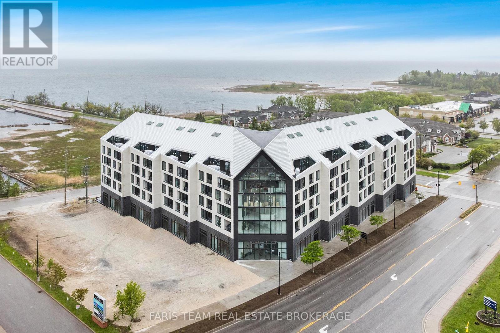 412 - 31 Huron Street, Collingwood, ON - Outdoor