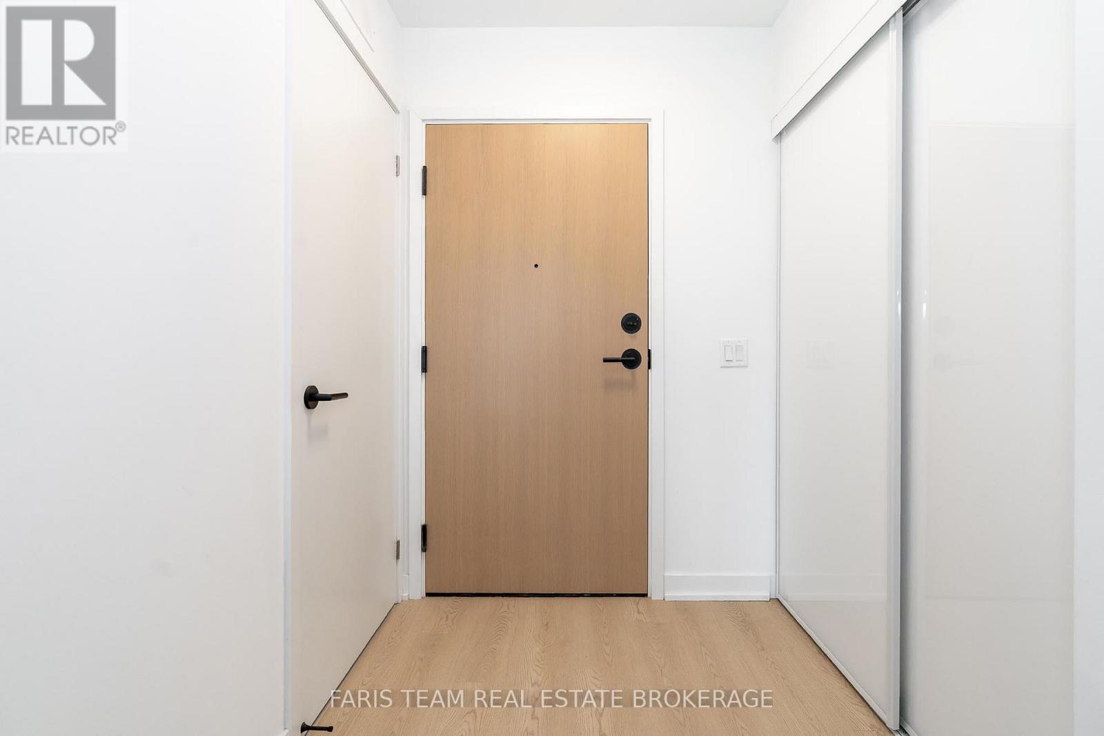 412 - 31 Huron Street, Collingwood, ON - Indoor Photo Showing Other Room