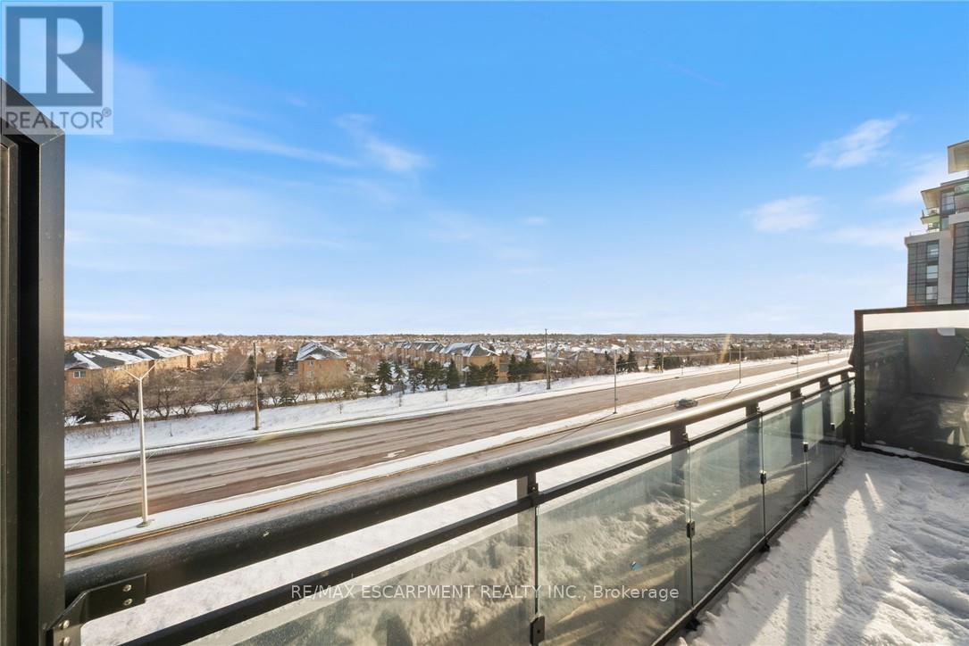 414 - 395 Dundas Street W, Oakville, ON - Outdoor With Balcony With View