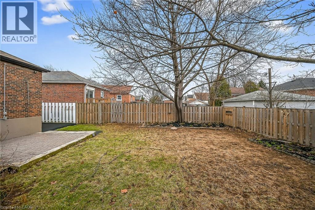 174 East 34Th Street, Hamilton, ON - Outdoor