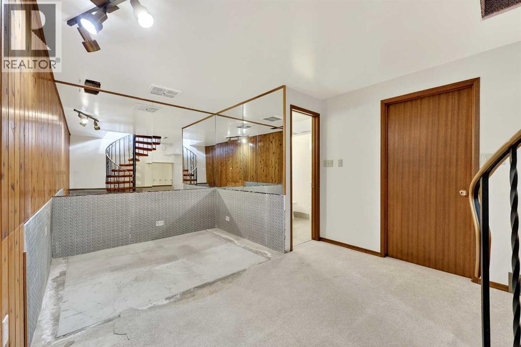 Flex Room - 5315 Valiant Drive Nw, Calgary, AB - Indoor Photo Showing Other Room