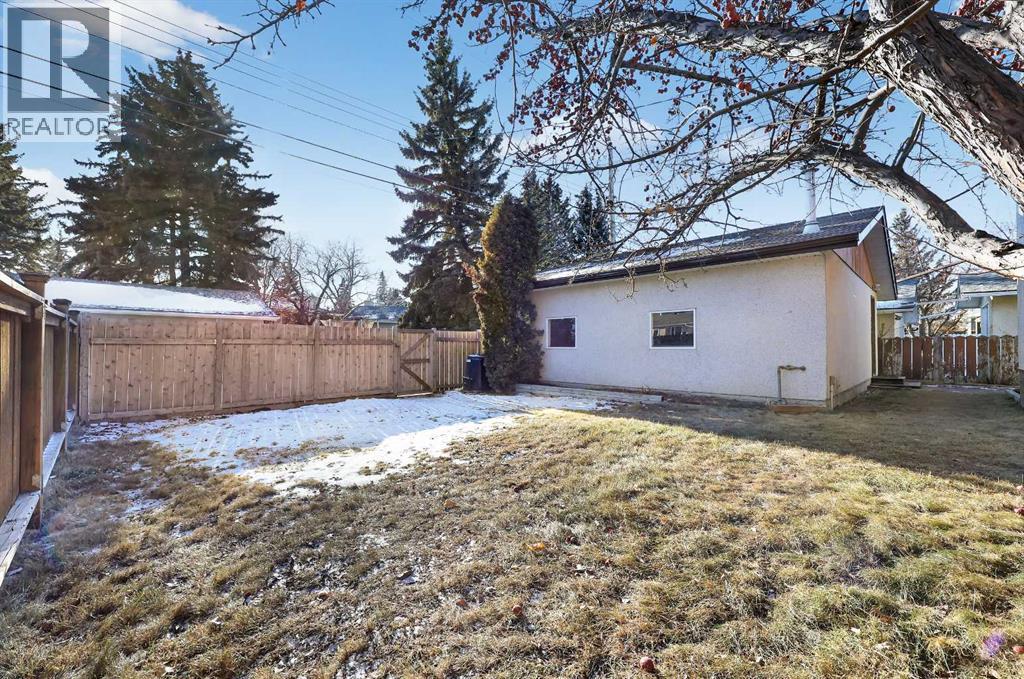 5315 Valiant Drive Nw, Calgary, AB - Outdoor