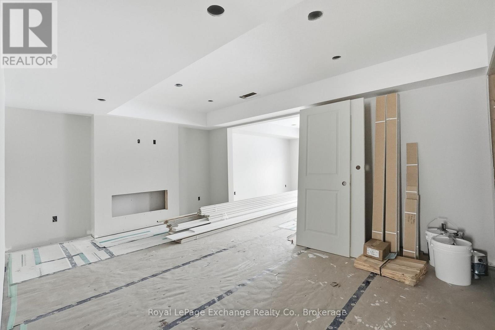 Unit 3 - 227 Bruce Street S, West Grey, ON - Indoor Photo Showing Other Room