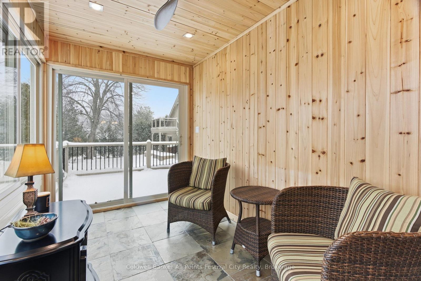 35 Jane Street, Bluewater (Bayfield), ON - Indoor