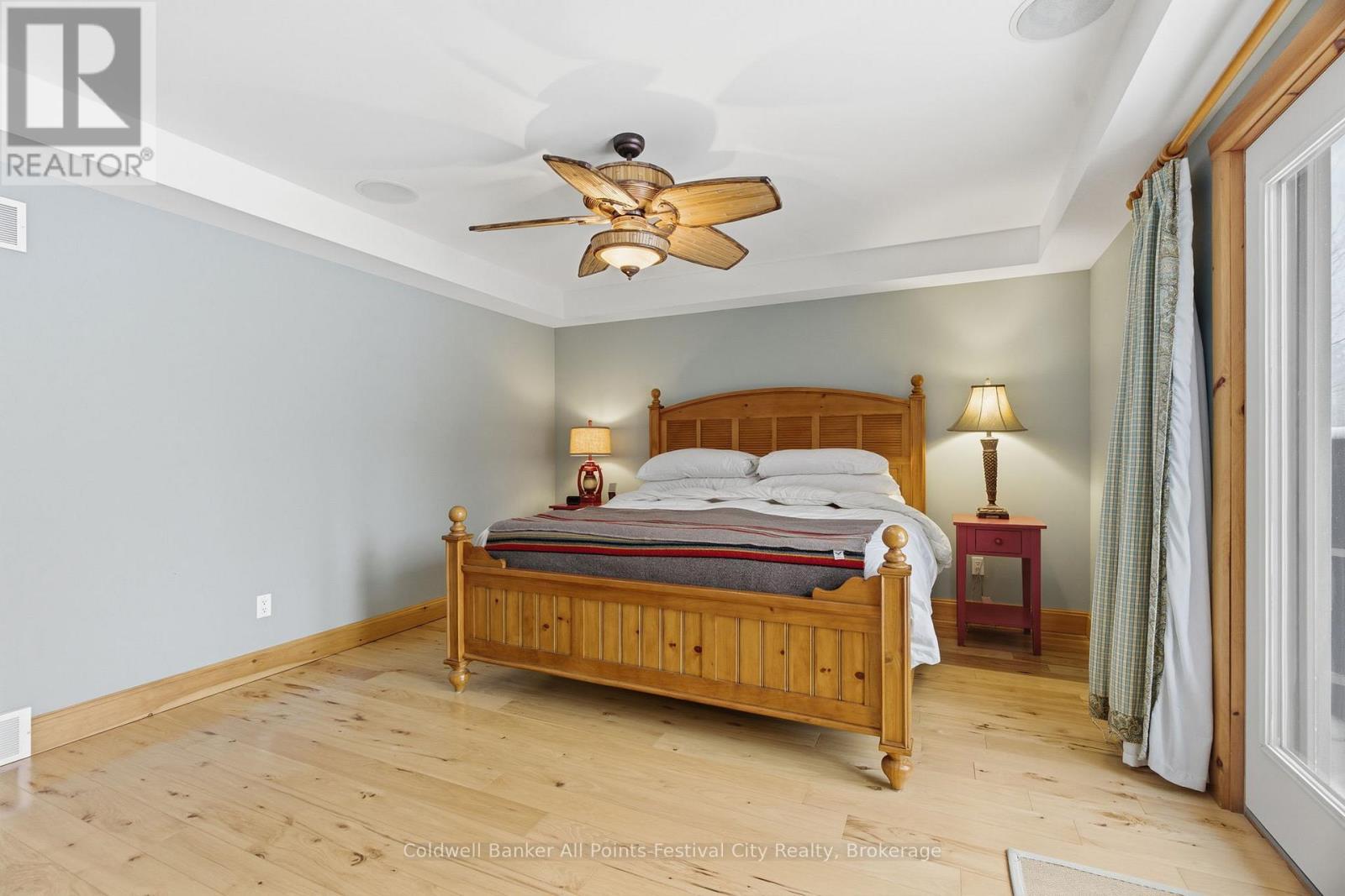35 Jane Street, Bluewater (Bayfield), ON - Indoor Photo Showing Bedroom