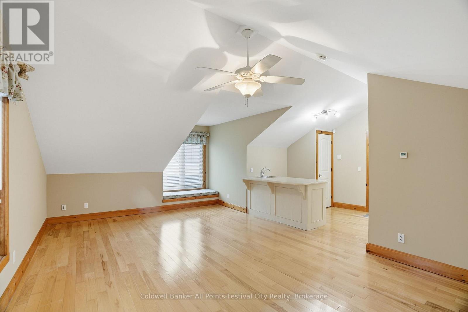 35 Jane Street, Bluewater (Bayfield), ON - Indoor Photo Showing Other Room