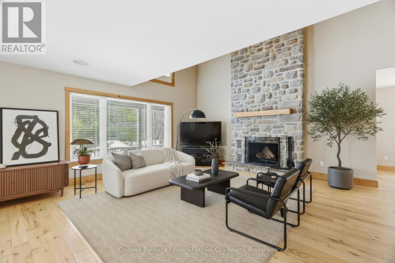 35 Jane Street, Bluewater (Bayfield), ON - Indoor Photo Showing Living Room With Fireplace