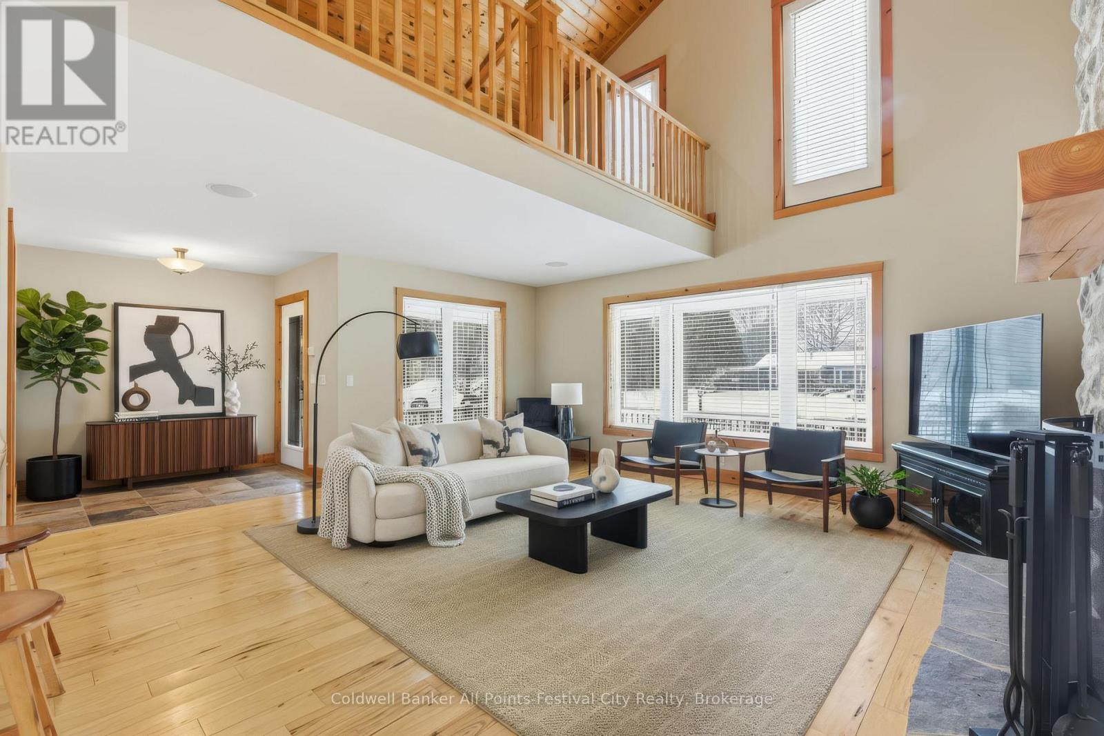 35 Jane Street, Bluewater (Bayfield), ON - Indoor