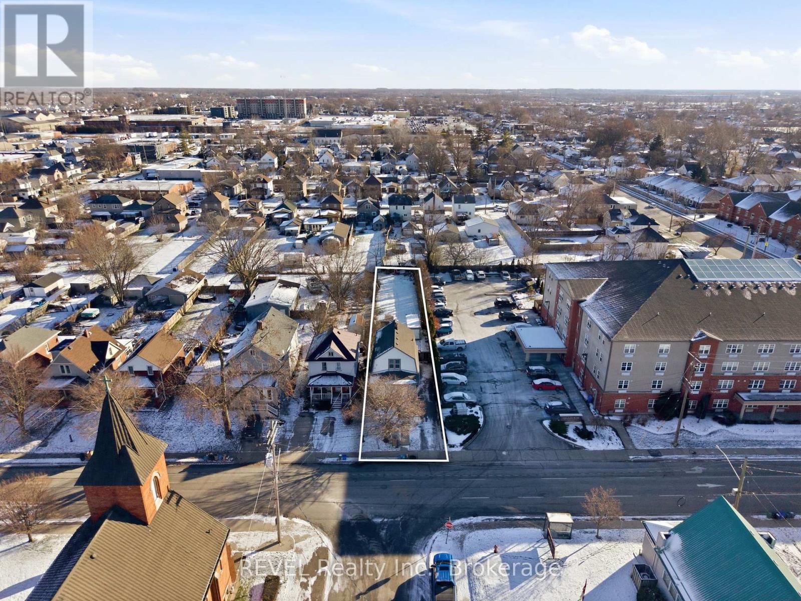 348 Hellems Avenue, Welland (Welland Downtown), ON - Outdoor With View