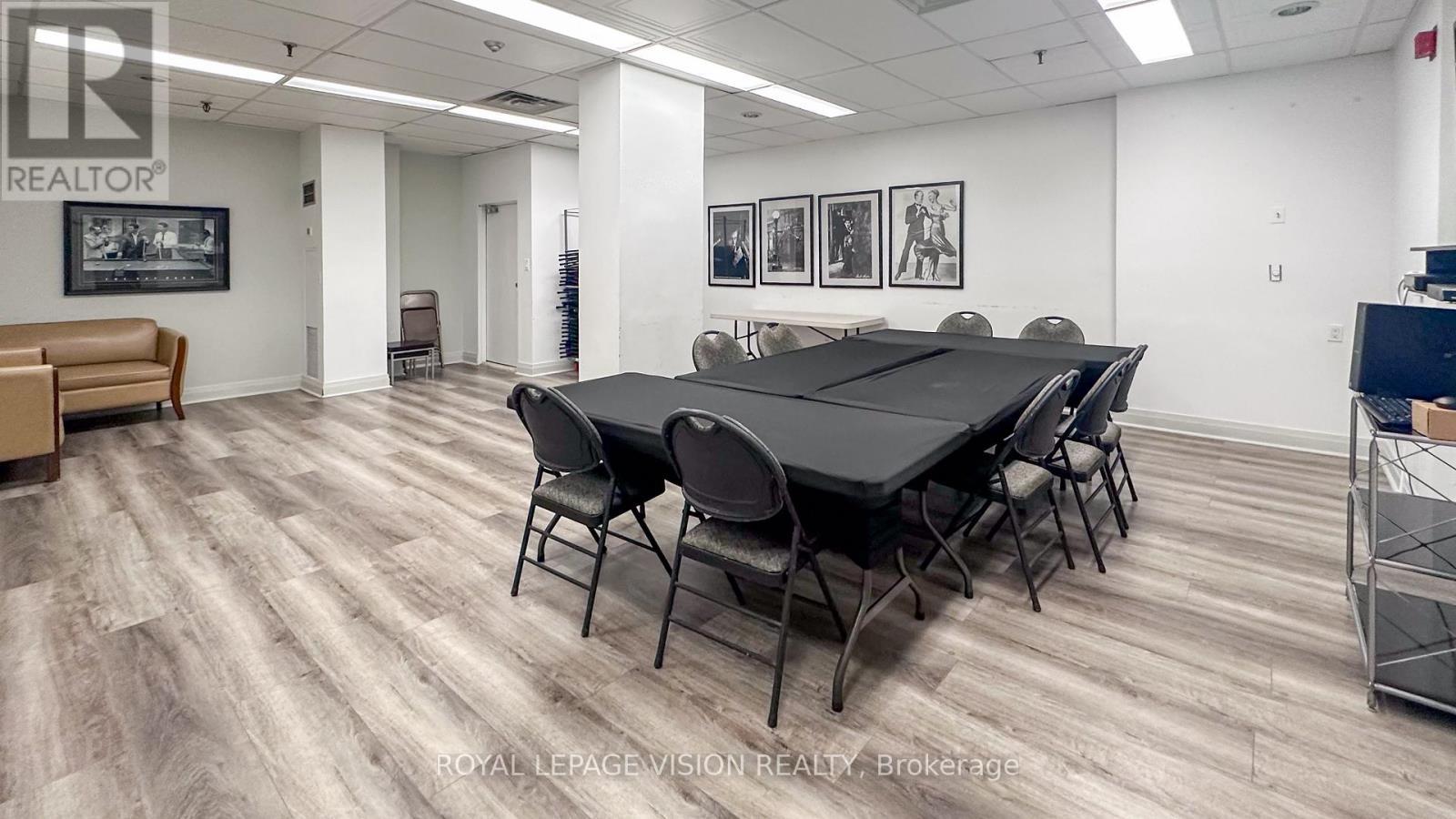 1501 - 75 Graydon Hall Drive, Toronto, ON - Indoor