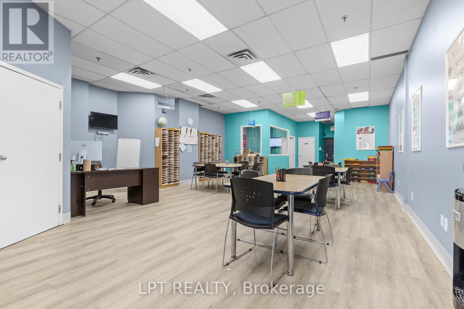 304 - 7700 Hurontario Street, Brampton, ON