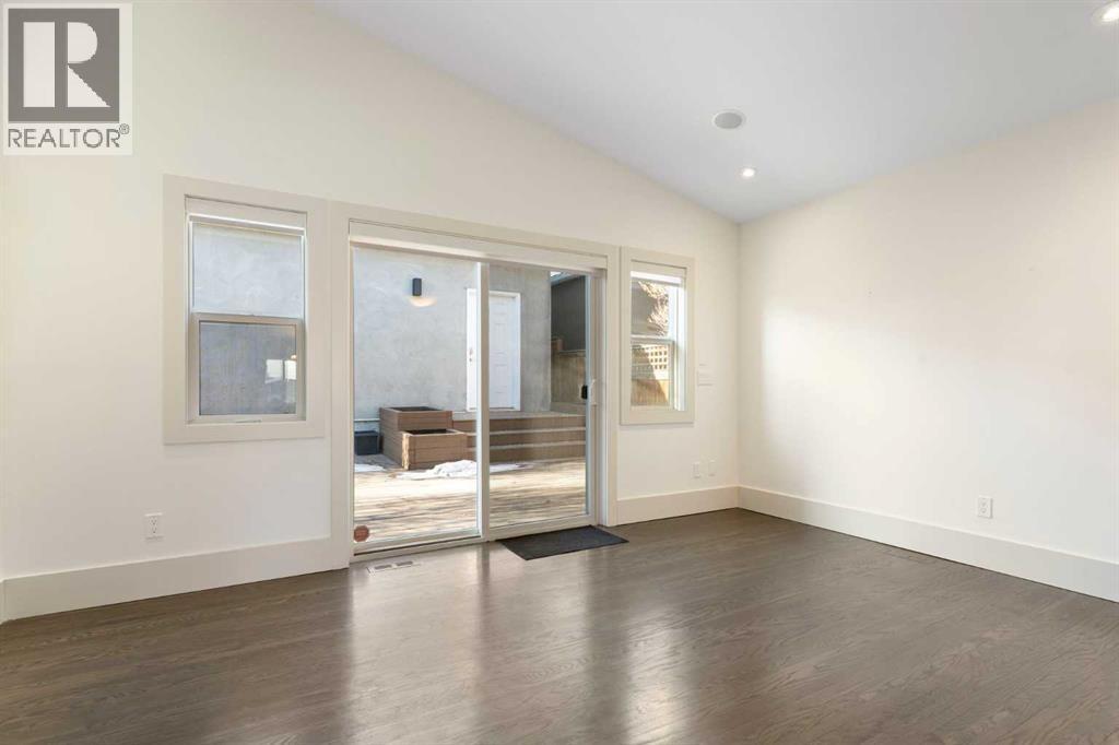 4711 Norquay Drive Nw, Calgary, AB - Indoor Photo Showing Other Room