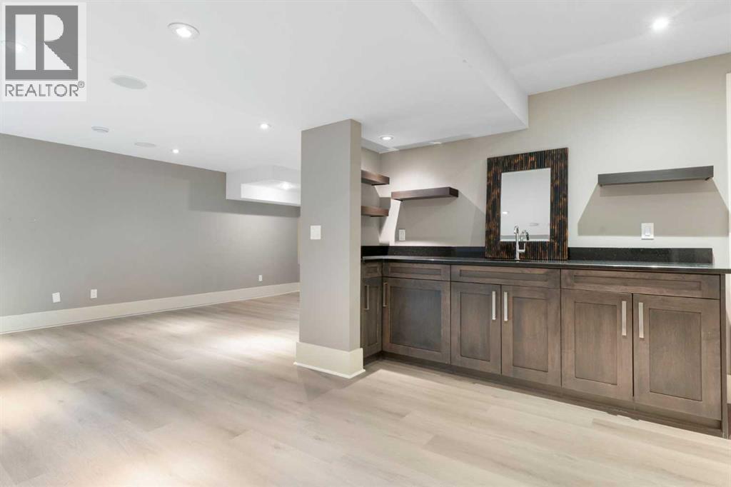 4711 Norquay Drive Nw, Calgary, AB - Indoor