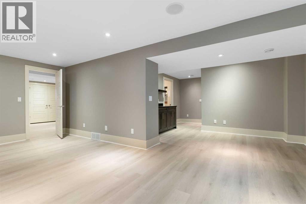 4711 Norquay Drive Nw, Calgary, AB - Indoor