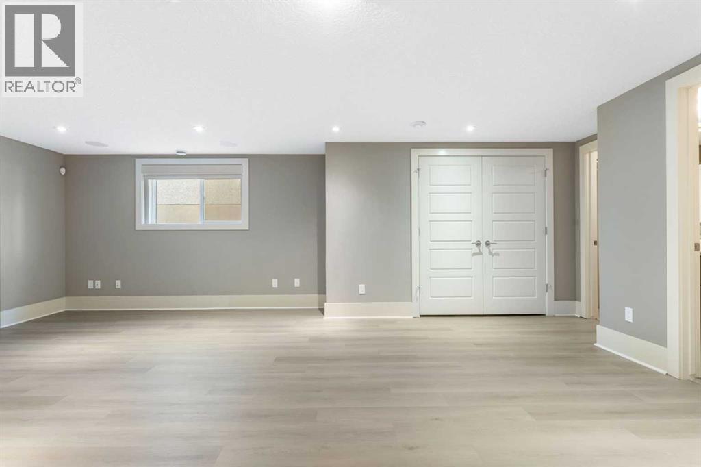 4711 Norquay Drive Nw, Calgary, AB - Indoor Photo Showing Other Room