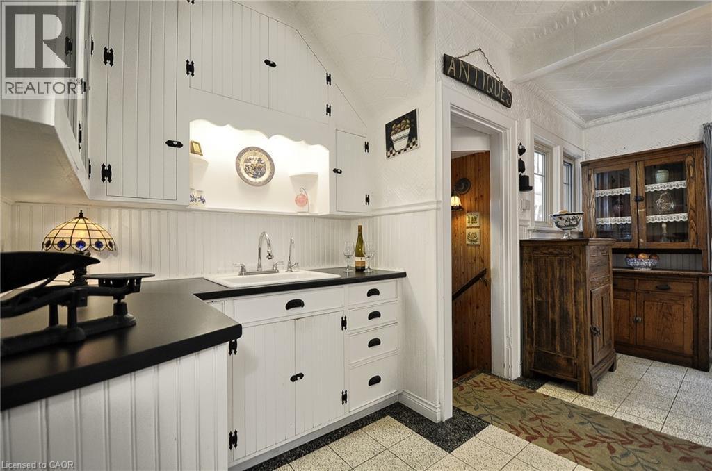 628 Garden Street, Cambridge, ON - Indoor