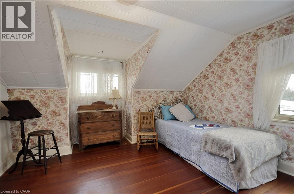 628 Garden Street, Cambridge, ON - Indoor Photo Showing Bedroom