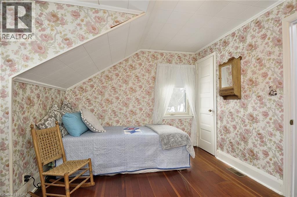 628 Garden Street, Cambridge, ON - Indoor Photo Showing Bedroom